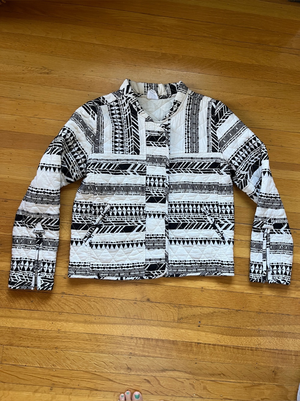DRA Los Angeles quilted black white bomber jacket ethnic abstract geometric M